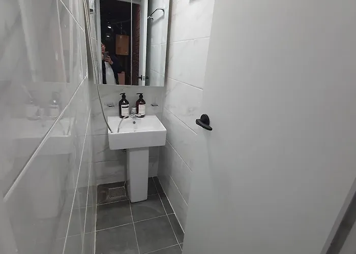 Hongik Station 3 Bedroom * 서울특별시