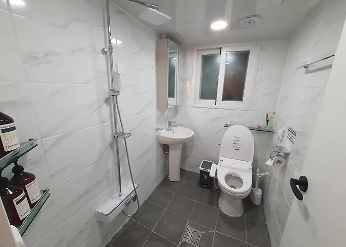 아파트 Hongik Station 3 Bedroom *