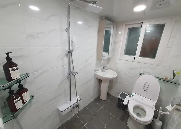 Hongik Station 3 Bedroom 아파트 서울특별시