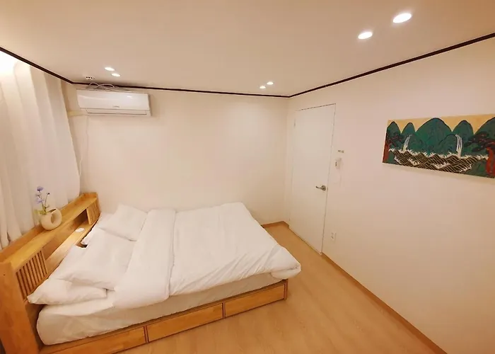 Hongik Station 3 Bedroom 아파트 서울특별시