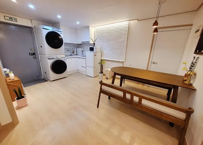 Hongik Station 3 Bedroom *