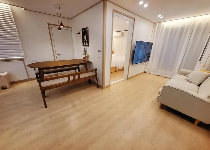 아파트 Hongik Station 3 Bedroom